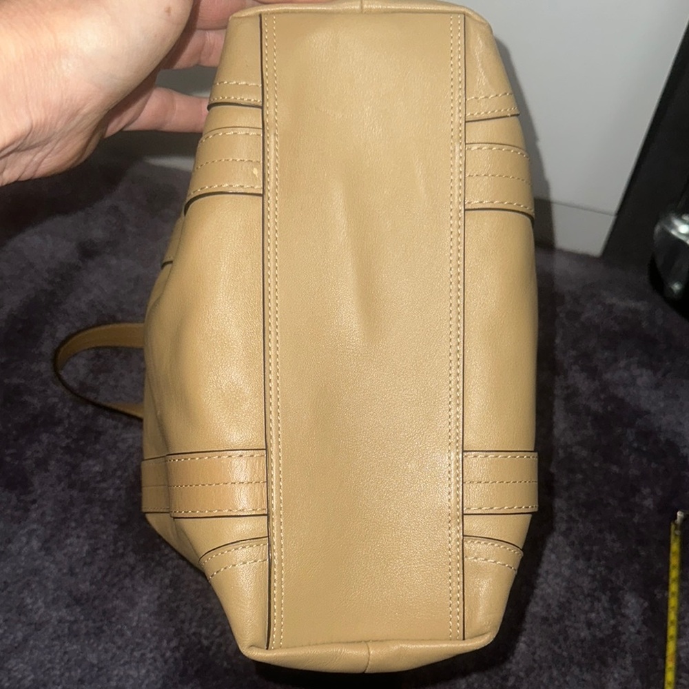 Coach Tan Leather Tote Bag.. Near excellent condition. - Picture 7 of 17